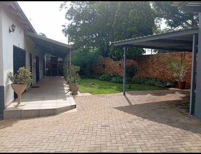 BUSINESS PROPERTY TO RENT IN PRIMROSE